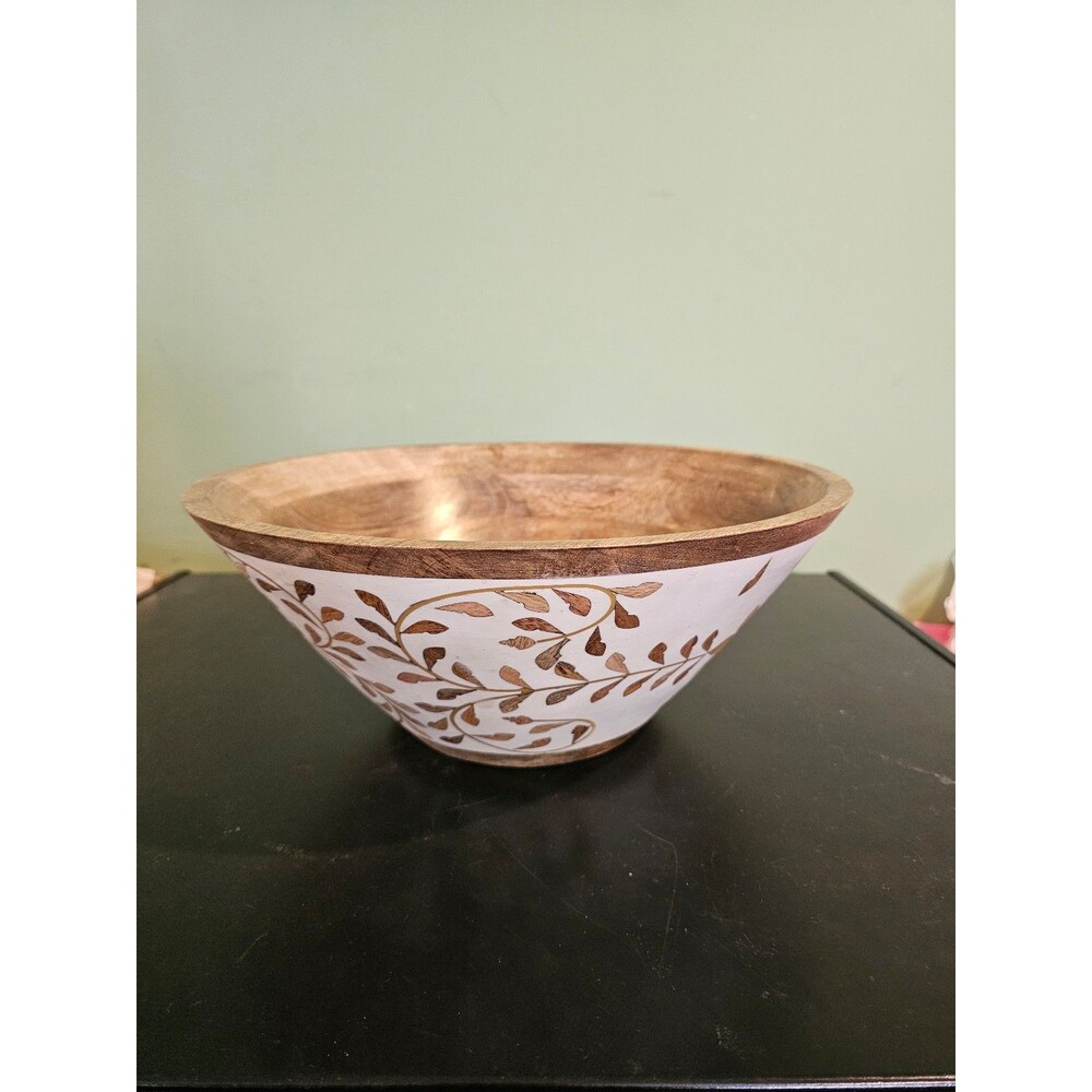 Decorative Mango Wood salad mixing Bowl with carved Floral Pattern